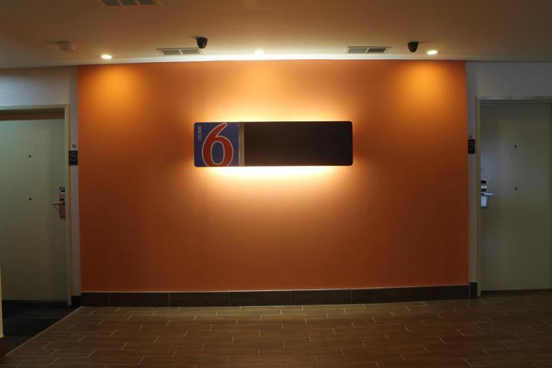 Motel 6-Atlanta, Ga - Downtown Екстер'єр фото