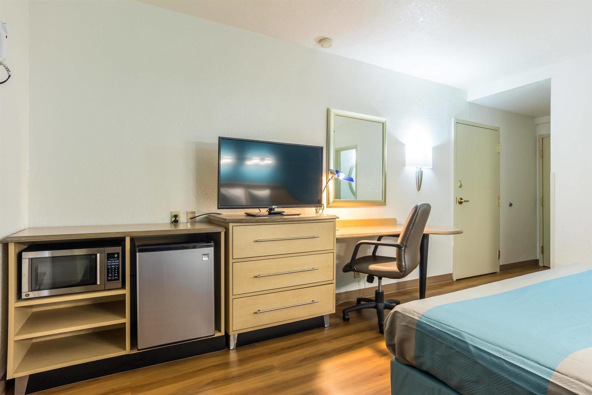 Motel 6-Atlanta, Ga - Downtown Екстер'єр фото